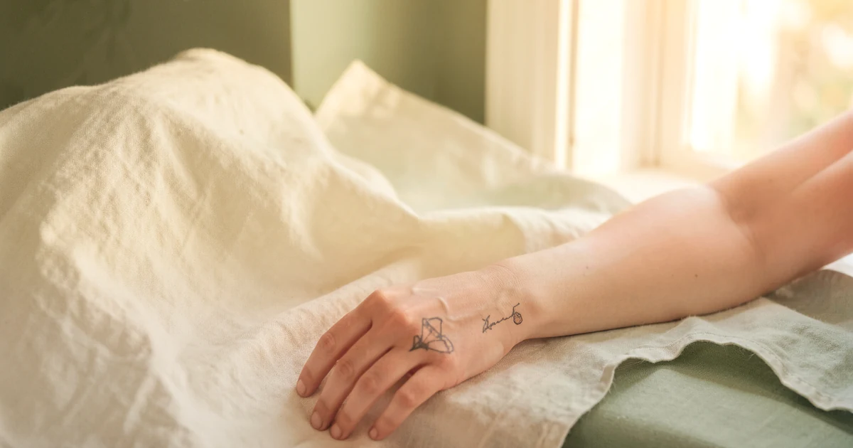 Cover: Start Now vs Wait Until After Summer for Tattoo Removal β Tattoo Removal Guide
